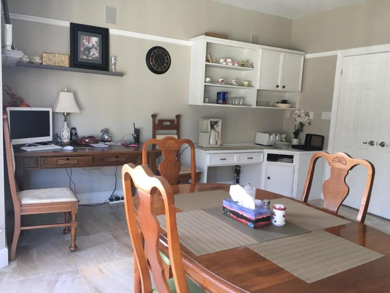 Seaview White House Bed & Breakfast Stratford Eksteriør bilde